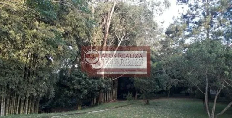 Imagem Vendo oportunidade no residencial Palmares, Vendo Sobrado de 2 Dormitórios, 2 banheiros, Sala, Cozinha, Terraço e 1 vaga de garagem, próximo a Estação Mendes da CPTM, Corredor de ônibus, e todos os pontos de interesse comercial. Valor. R$. 470.000.