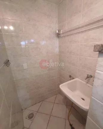 Imagem Apartamento linear em pavimento superior, 1 quarto, Palmeiras - Cabo Frio