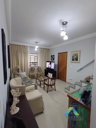 Imagem Sobrado a venda com 03 dormitorios R$ 636 mil