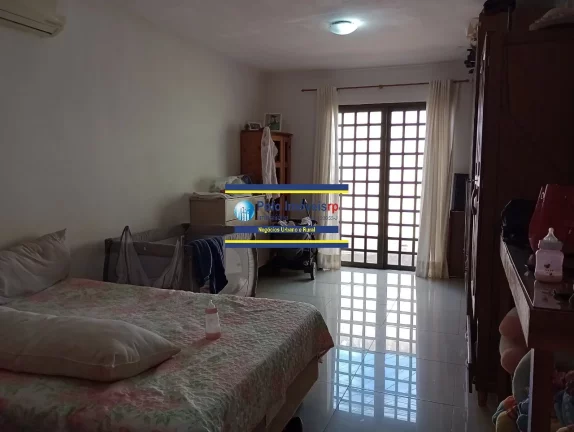 Imagem Casa 2 dormitórios R$ 210.000, bairro Paulo Gomes Romeu, 3 vagas garagem, amplo quintal, Ribeirão Preto - SP