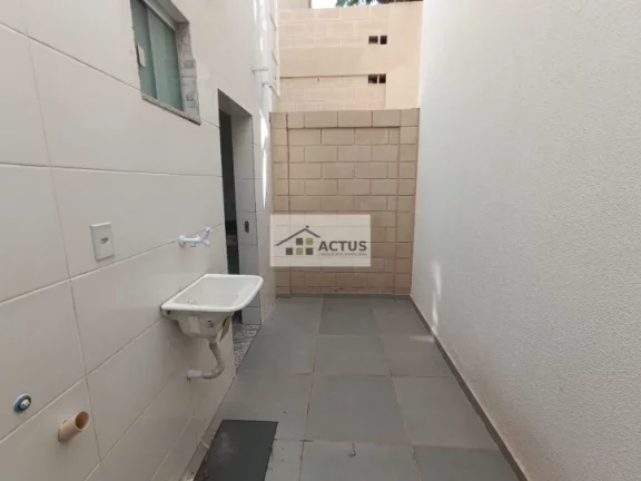 Imagem Casa com 2 Quartos à Venda, 74 m² em Novo Barreirinho - Ibirité