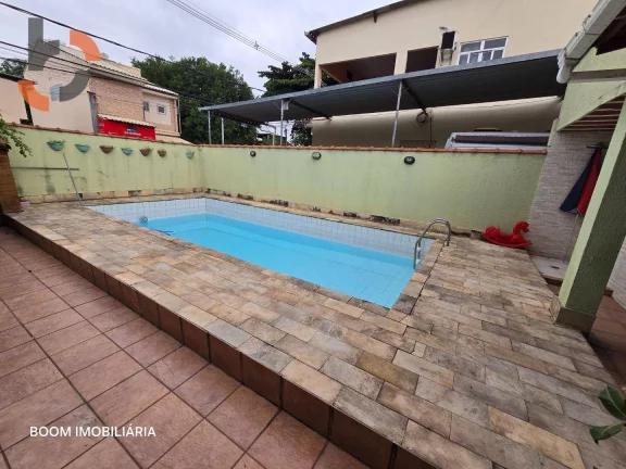 Imagem Casa com 4 dormitórios à venda, 177 m² por R$ 595.000,00 - Cruzeiro do Sul - Mesquita/RJ