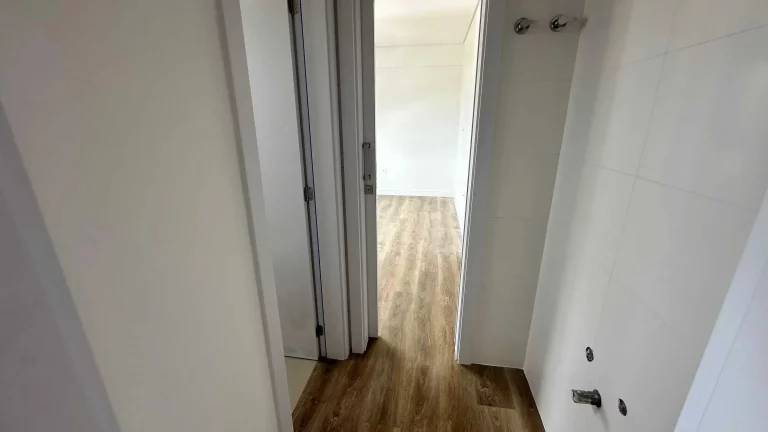 Imagem Apartamento com 4 dormitórios sendo 2 suítes e 1 vaga de garagem em São José/SC