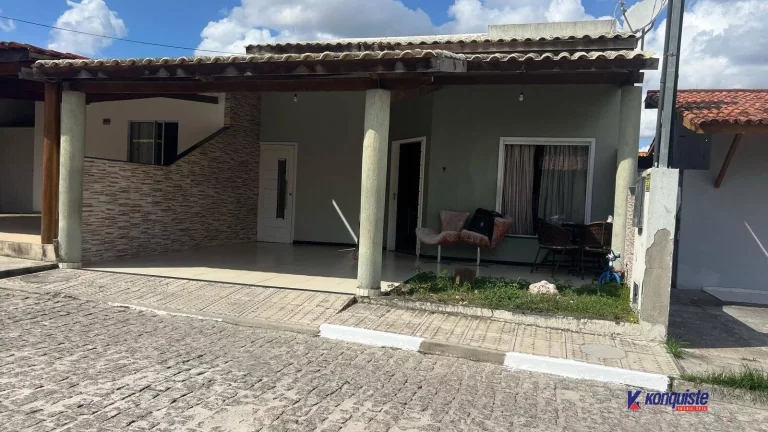 Imagem VENDO CASA 2 DORMITORIOS SENDO UMA SUITE NO CONDOMINIO QUINTAS DO SOL VILLE