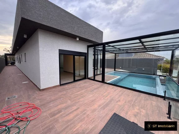 Imagem Casa de Alto Padrão em Condomínio Fechado para Locação Mairiporã!