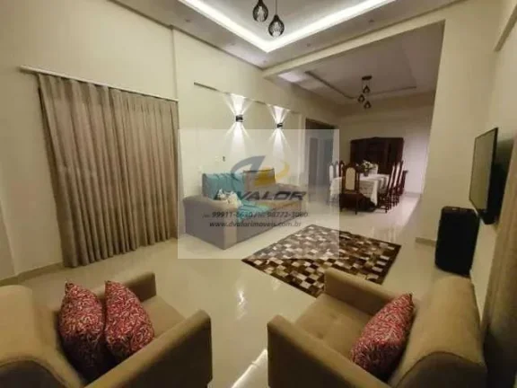 Imagem Vendo Casa Mobiliada, em Condomínio Fechado, com 160 m², 3 suítes, área gourmet e 2 vagas