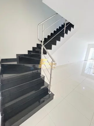 Imagem NOVÍSSIMA CASA NUNCA HABITADA COM 04 QUARTOS SENDO 02 SUÍTES EM JARDIM CAMBURI, VITÓRIA/ES!