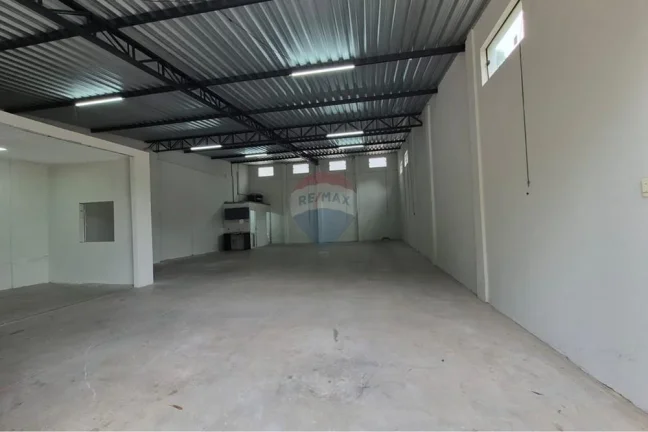 Imagem Galpão Novo em Votorantim: Moderno e Funcional!
