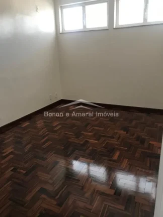Imagem Casa comercial a venda Jardim Chapadão! 

Próximo a escola de Cadetes, essa casa tem duas entradas...