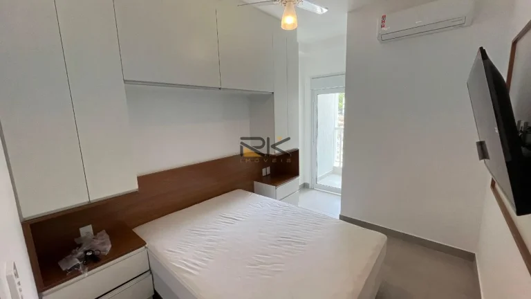 Imagem APARTAMENTO À VENDA NA PRAIA GRANDE COM 1 DORMITÓRIO,SALA DE ESTAR E JANTAR