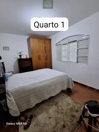 Imagem Oportunidade Única: Casa Espaçosa na Cidade de Socorro, SP