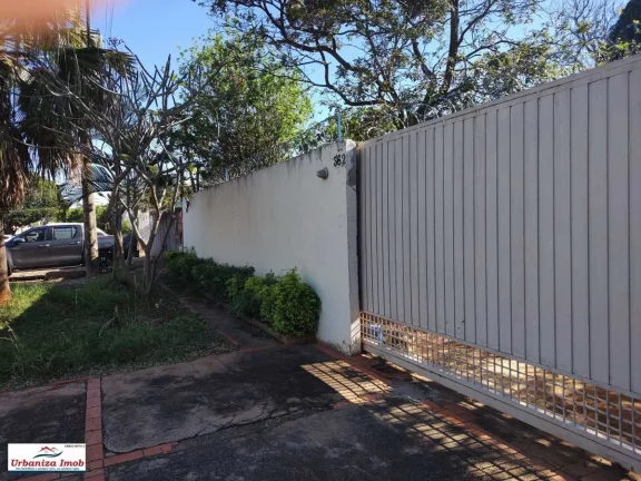 Imagem Casa à Venda em Campo Grande, Vila Bandeirante, com 4 quartos, 218,85m2 de área útil e 900m2 de terreno