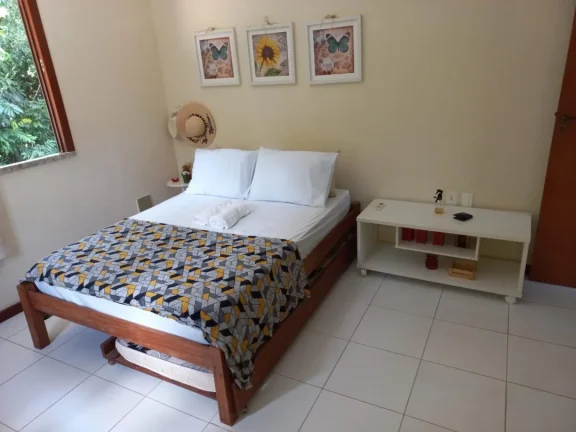 Imagem Casa à venda em Condomínio com piscina na Lagoa Aruá Praia do Forte Bahia