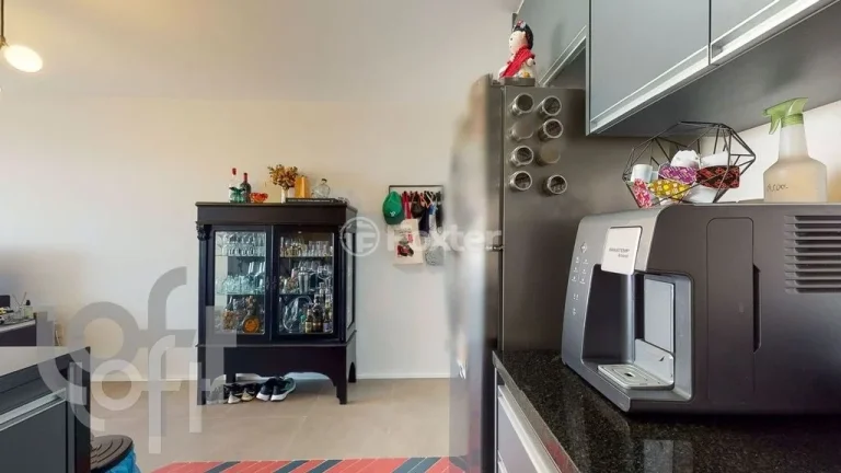 Imagem Apartamento 69M², 2Q, 1 Suíte, 2 Banheiros, 1 Vaga, Varanda, Piscina, Churrasqueira, Piscina Aquecida, Salão de Festas e Jogos, Gerador, Playground.