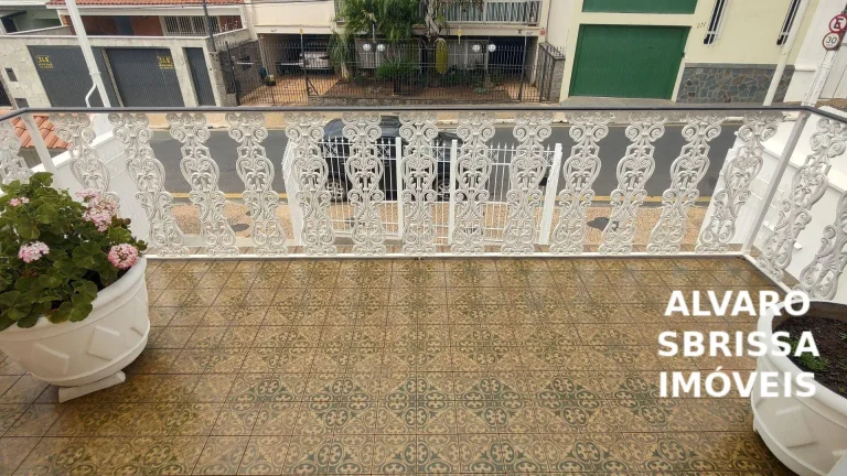 Imagem Casa com 2 Suítes, Piscina e Salão Comercial no coração de Itu/SP