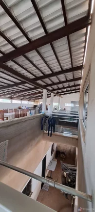 Imagem Casa Ampla com 2 Suítes + Edícula Completa | 390m² de Construção | Garagem p/ 10 Carros – Oportunidade!
