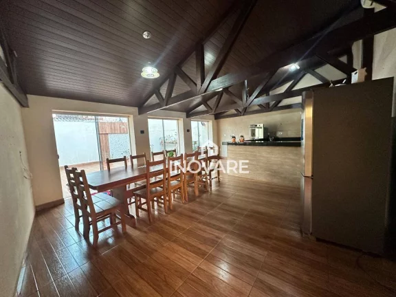 Imagem Casa com 3 dormitórios à venda, 303 m² por R$ 900.000,00 - Setor Central - Itumbiara/GO