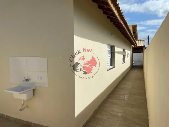 Imagem Casa Terrea , Nova sem uso prox a Praia 2 dorms c suite , quintal e piscina , 4 vagas ,bairro Gaivota,