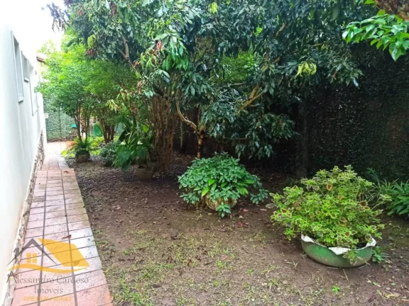 Imagem Vendo casa de alto padrão no Cônego, com 6 quartos