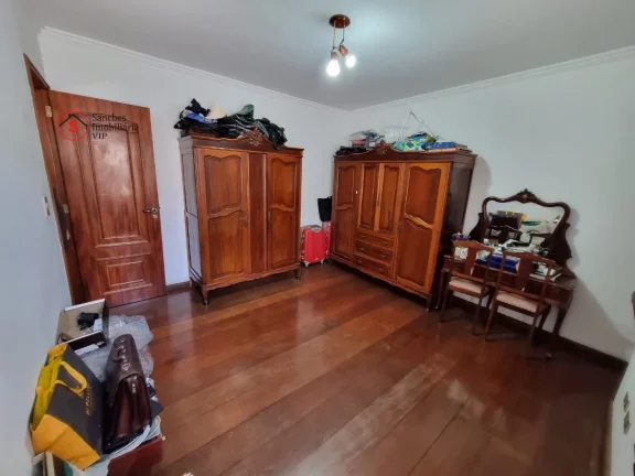 Imagem Casa belíssima na Mooca, 277m, 3 andares, com espaço gourmet, 4 quartos sendo 2 suítes, vaga para 3 carros