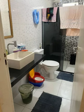 Imagem Casa à venda em Farolândia: 5 quartos, 200m², 3 vagas de garagem - Imperdível!
