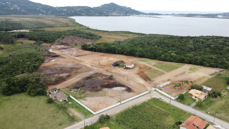 Imagem Terrenos à Venda no Parque Reserva da Lagoa - Loteamento Legalizado em Areias de Palhocinha, Garopaba-SC!