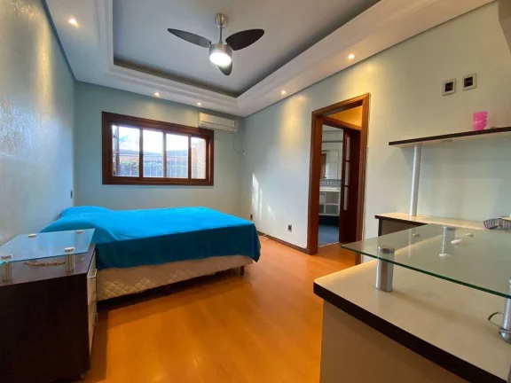 Imagem Casa à Venda em Jurerê, 08 Dormitórios, 06 Vagas Garagem, 330m2 - Florianópolis/SC