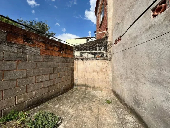 Imagem Casa à venda, com 3 quartos e 3 vagas de garagem