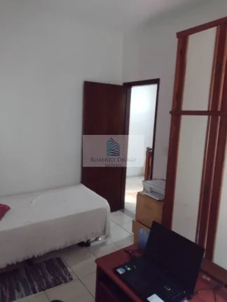 Imagem Imperdível: Casa à venda no Rio de Janeiro-RJ, 4 quartos, 1 suíte, 1 sala, 4 banheiros, 1 vaga de garagem, 164m² - Bairro Pechincha!