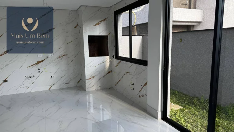 Imagem Sobrado Tríplex com Terraço em condomínio fechado com Piscina, 3 suítes, 171 m² por R$ 1.290.000 - Santa Cândida - Curitiba/PR