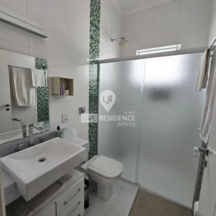Imagem Lindo sobrado à venda em Condomínio / Ótima localização!