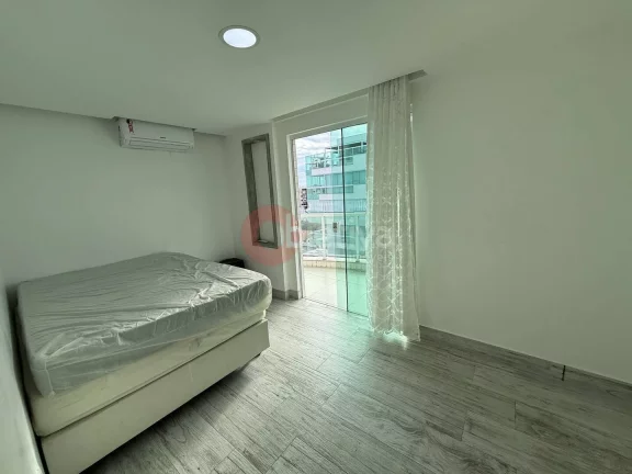 Imagem Cobertura duplex, 4 suítes, próximo a Praia do Forte, Centro - Cabo Frio