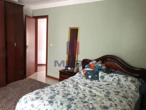 Imagem Linda casa situada na Praia da Costa com incríveis 274m2, 4 Quartos 2 suítes e um super lazer!!!