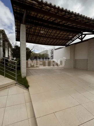 Imagem Casa à Venda no Portal das Águas, 3 quartos, banheira, piscina, Petrolina-PE
