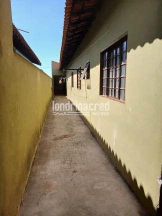 Imagem Casa à venda, Jardim Paraiso, Bela Vista do Paraíso, com dois dormitórios, sala, cozinha, banheiro, 228 metros de terreno e 120 metros de construção.