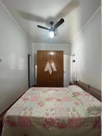 Imagem Casa geminada com churrasqueira em São Vicente!