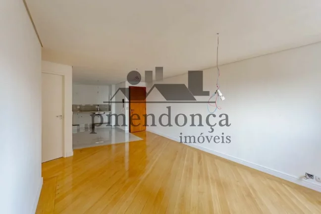 Imagem Apartamento reformado no Sumaré, 3 dormitórios (1 suíte) e 1 vaga.
