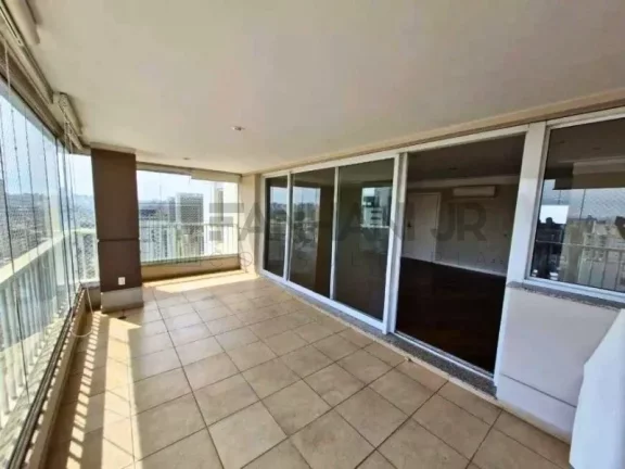 Imagem Aluguel de Apartamento em Moema, São Paulo - 4 quartos, 2 suítes, varanda gourmet, 4 banheiros, 3 vagas de garagem, 181m².
