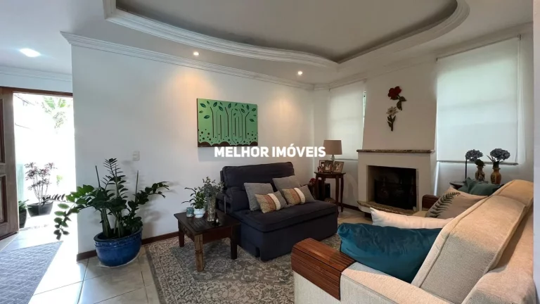 Imagem Casa com 05 dormitórios à venda, 492 m² - Praia dos Amores em Balneário Camboriú