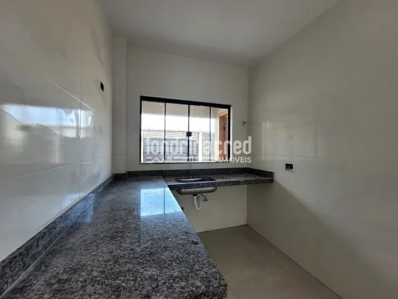 Imagem Casa nova na Zona Leste de Londrina com 86m² de área útil, 3 dormitórios (1 suíte), banheiro social, sala aconchegante, cozinha e 2 vagas de garagem.