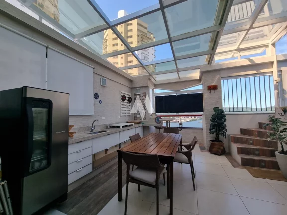 Imagem Cobertura Duplex com Piscina Privativa e Vista Livre para o Mar
