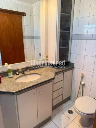 Imagem Apartamento no Edifício Torres Brasil com 3 dormitórios (1 suíte), sacada, 2 vagas de garagem e 92m² de área útil — conforto, espaço e ótima localização!