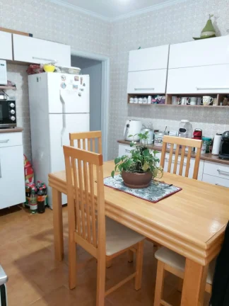 Imagem Sobrado maravilhoso com 207 m² 3 Dormitórios 2 Vagas de Garagens