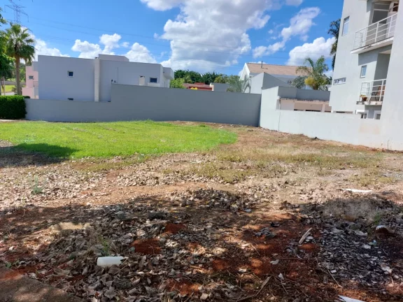 Imagem Oportunidade Única: Terreno á Venda de Esquina em Frente ao Lago, Portal das Estrelas