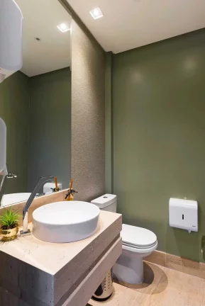 Imagem Apartamento mobiliado com 3 dormitórios sendo 3 suítes e 3 vagas de garagem em Balneário Camboriú/SC