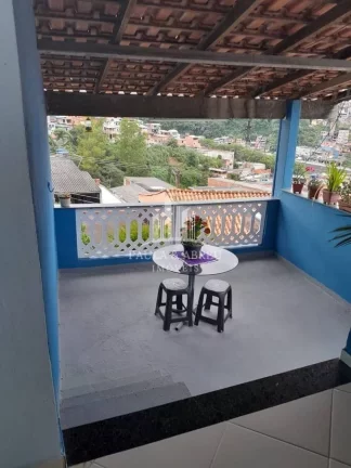 Imagem Casa com 2 Dormitórios, 1 Banheiro, mais 2 Cômodos sem acabamento na Vila Magini, divisa com Jardim Zaíra, Mauá-SP