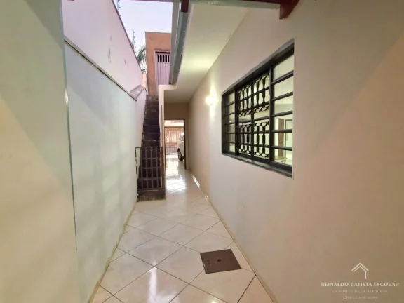 Imagem Casa térrea cômodos amplos com ótima localização na Vila Nasser