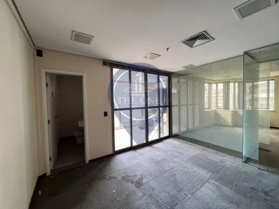 Imagem Sala Comercial de Alto Padrão na Vila Olímpia: 2 salas, 1 banheiro, 3 vagas, 115m² - São Paulo-SP