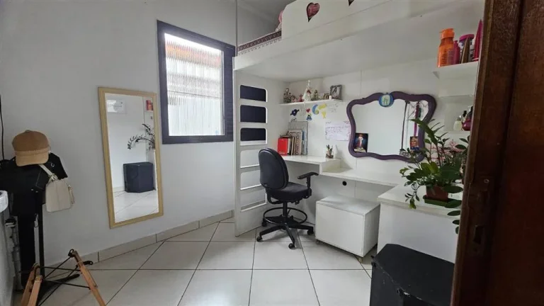 Imagem CASA COM 136 m² - MIRIM - PRAIA GRANDE SP