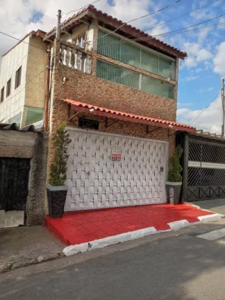 Imagem Sobrado com 3 dormitórios para alugar, 273 m² por R$ 2.930,00/mês - Cidade São Jorge - Santo André/SP